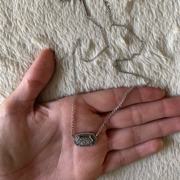 Kendra Scott necklace - Picture 1 of 3